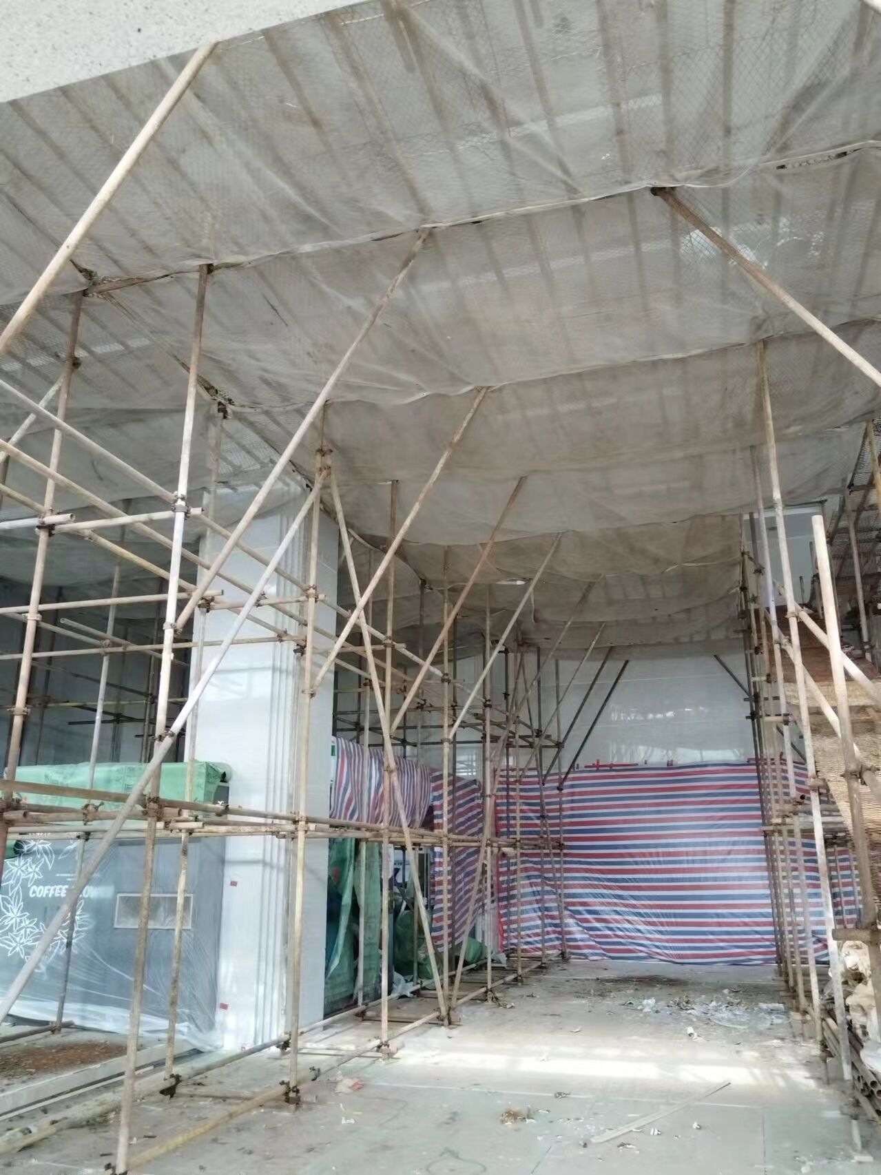 满堂脚手架搭建-大厅吊顶装修的金牌铁搭档