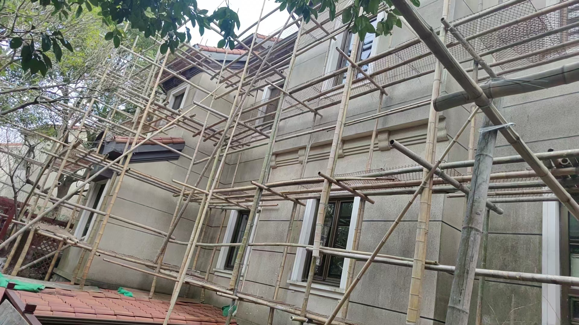 毛竹脚手架搭建拆除-交给专业团队全程省心无忧